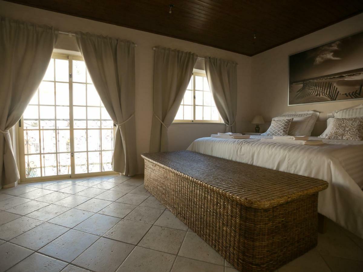 Carvoeiro Beach Duplex ภายนอก รูปภาพ